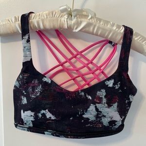 Lululemon sports bra, size 6